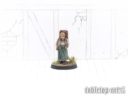 Tabletop Art Townsfolk Miniatures Nordic Woman With Baggage 1