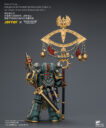 Joy Toy Sons Of Horus Maloghurst The Twisted, The Warmaster's Equerry With Legion Standard And Banestrike Bolter 3